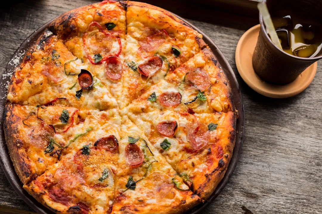 Cheesy Pizza Combo