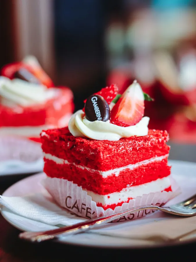 Red Velvet Cake (Premium)
