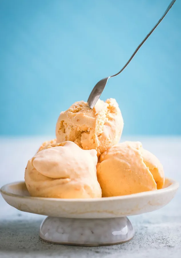 Scoop Ice Cream